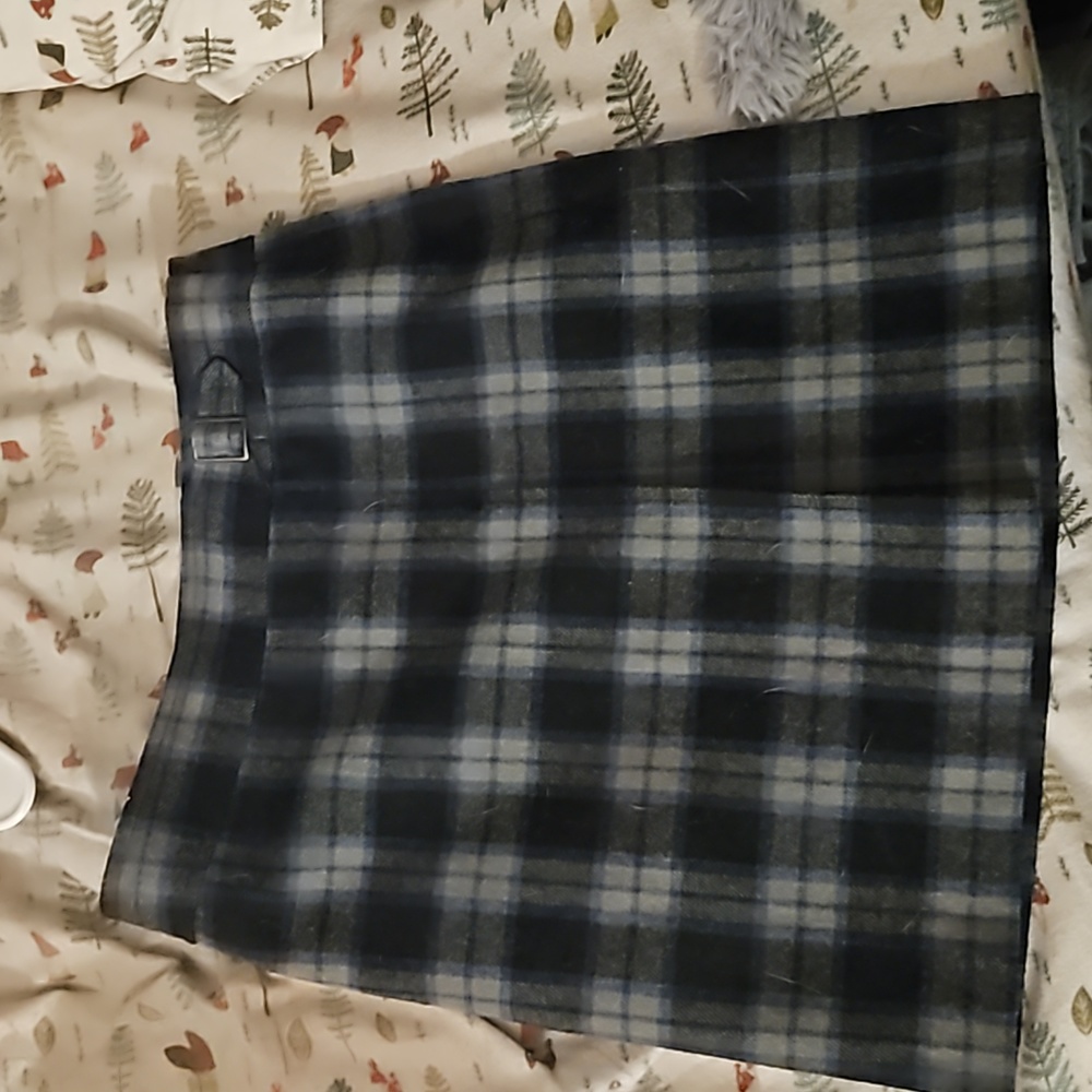 Blue plad vintage skirt.